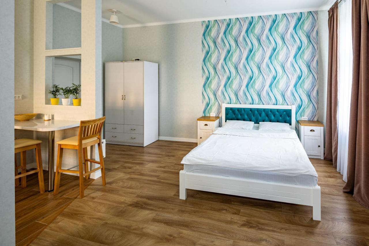 Leontovycha Apartment Lviv Ngoại thất bức ảnh