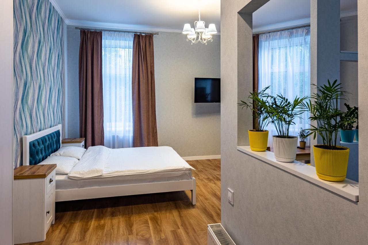 Leontovycha Apartment Lviv Ngoại thất bức ảnh